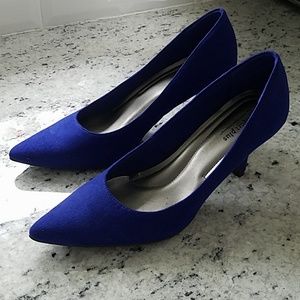 Blue suede shoes!